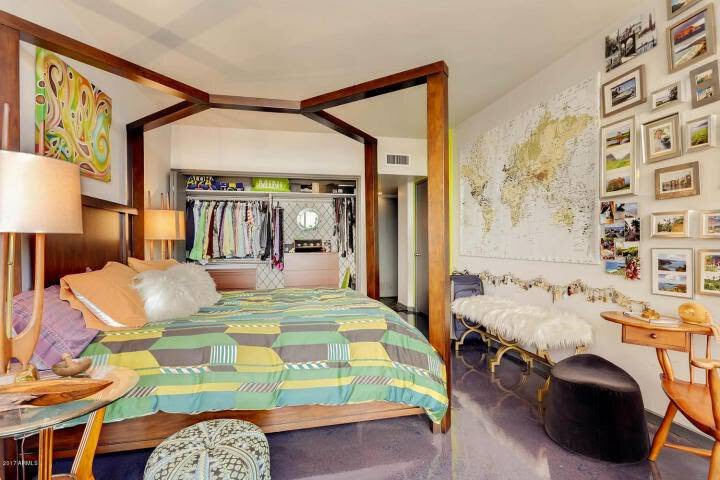 Canopy bedroom